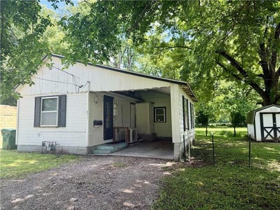/international/us/211-n-12-street-parsons-ks-110108443598/