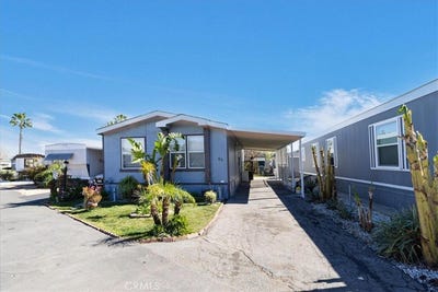 /international/us/32900-riverside-drive-lake-elsinore-ca-110106099324/