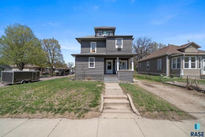 /international/us/1118-w-8th-st-sioux-falls-sd-110107798330/