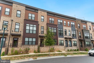 /international/us/3533-bellflower-ln-rockville-md-110102970198/