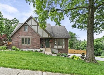 /international/us/2108-sw-brookshire-drive-blue-springs-mo-110108537981/