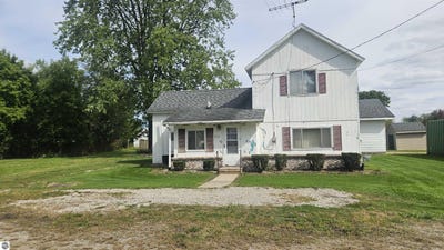 /international/us/211-s-quarterline-street-ashley-mi-110119968152/