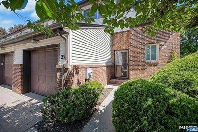 /international/us/22-hampton-court-twp-of-washington-nj-110108496856/