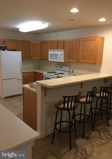 /international/us/101b-w-sunset-ave-greensboro-md-110107482435/