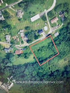 /international/us/s-first-st-shinnston-wv-110109775189/