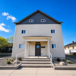 /international/us/608-baystate-ave-pueblo-co-110108442791/