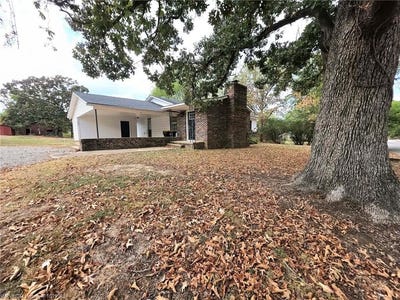 /international/us/121-church-st-charleston-ar-110119958895/