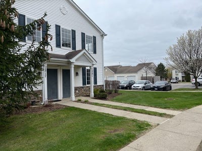/international/us/1517-silverstone-drive-carpentersville-il-110107436567/