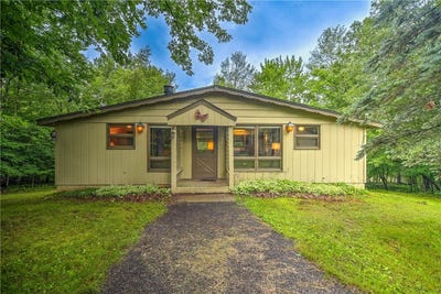/international/us/4374-morning-star-drive-danbury-wi-110101221212/
