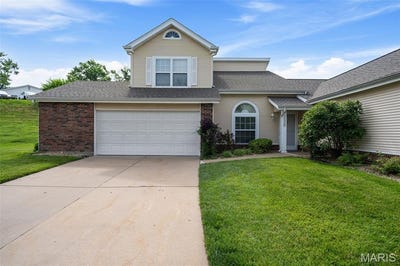 /international/us/1328-forest-creek-drive-st-peters-mo-110108480582/