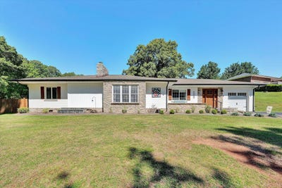 /international/us/1555-coopers-cove-rd-hardy-va-110108412573/