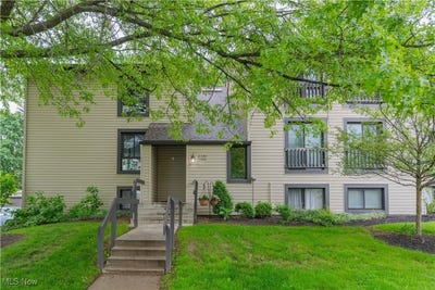 /international/us/6330-greenwood-parkway-park-unit-106-northfield-oh-110099902336/