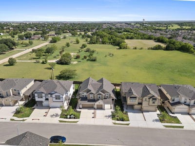 /international/us/2206b-cornfield-dr-pflugerville-tx-110101429975/
