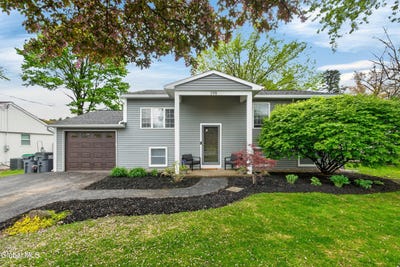 /international/us/190-ballston-avenue-saratoga-springs-ny-110108145623/