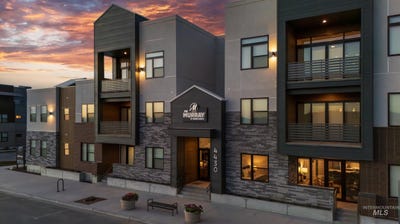 /international/us/4430-e-haystack-st-boise-id-110108336386/