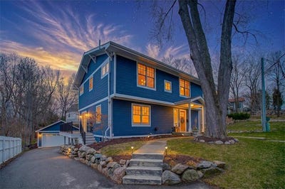 /international/us/121-courtland-street-excelsior-mn-110107388406/