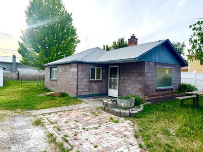 /international/us/2012-s-2nd-ave-yakima-wa-110107908526/
