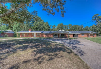 /international/us/7944-highway-371-coushatta-la-110102757240/