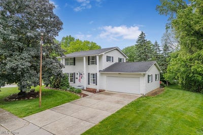 /international/us/2583-peach-tree-circle-stow-oh-110108220483/