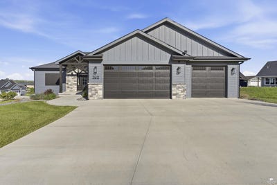 /international/us/3911-travers-circle-manhattan-ks-110107870621/