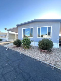 /international/us/332-n-lyon-ave-hemet-ca-110102049388/