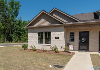 /international/us/400-ronnie-drive-se-hartselle-al-110107843418/