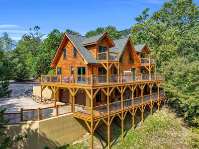 /international/us/219-highland-heights-lake-lure-nc-110094233992/