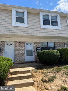 /international/us/1711-silver-court-hamilton-nj-110108958933/