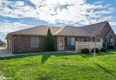 /international/us/4922-grand-view-lane-fort-madison-ia-110104518813/