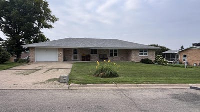 /international/us/415-w-columbia-stockton-il-110101100618/