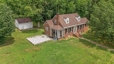 /international/us/1900-9th-st-victoria-va-110109103661/