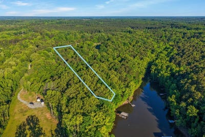/international/us/130-lakefront-drive-clarksville-va-110106536389/