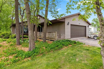 /international/us/524-e-ontario-street-omro-wi-110108197045/