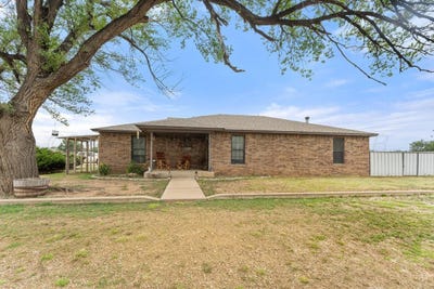 /international/us/608-11th-street-vega-tx-110109080456/