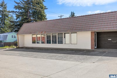 /international/us/213-e-8th-street-port-angeles-wa-110108574443/