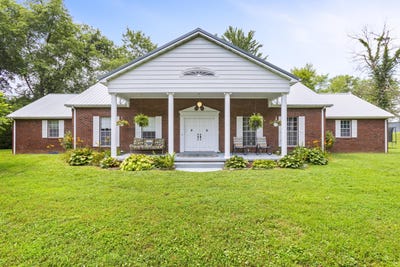 /international/us/77-fannin-lane-vanceburg-ky-110100965375/