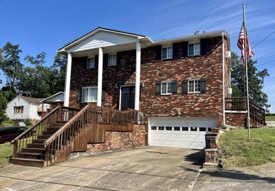 /international/us/5010-west-pea-ridge-road-huntington-wv-110101372658/