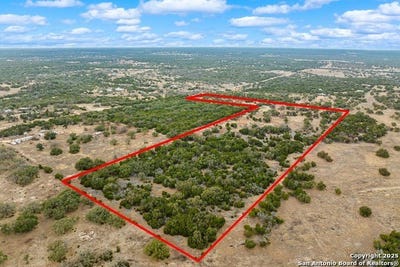 /international/us/826-byas-springs-rd-mountain-home-tx-110098024088/