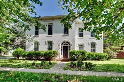 /international/us/124-w-ross-street-palmyra-mo-110108257837/