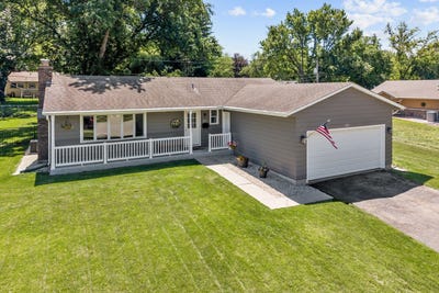 /international/us/517-s-hubbard-street-algonquin-il-110109024396/