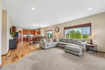 /international/us/7002-208th-street-n-forest-lake-mn-110108883643/