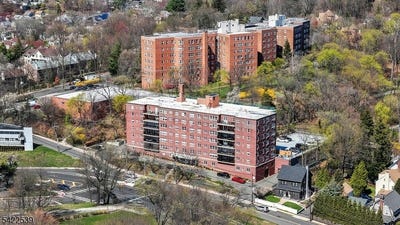 /international/us/415-claremont-ave-montclair-twp-nj-110107056199/