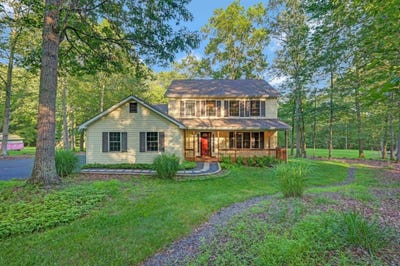 /international/us/119-savage-trail-east-stroudsburg-pa-110100821219/