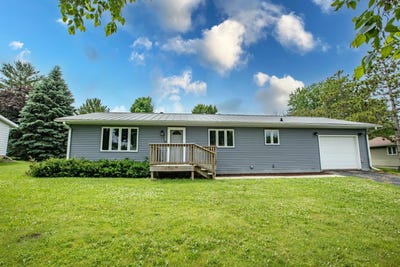 /international/us/103-quinn-street-ridgeway-wi-110108816574/