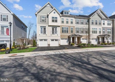 /international/us/12757-lotte-drive-woodbridge-va-110108577376/