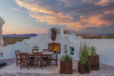 /international/us/4450-black-mountain-road-wickenburg-az-110101076438/?lang=en