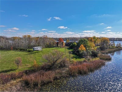 /international/us/44377-saukview-drive-sauk-centre-mn-110107519636/