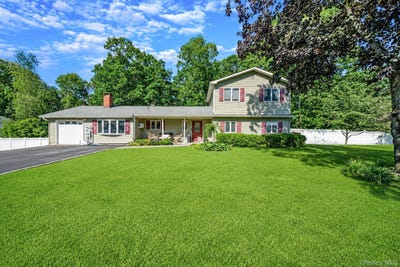 /international/us/47-fox-lane-shoreham-ny-110108783967/