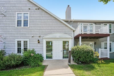/international/us/701-harbor-house-drive-madison-wi-110108361172/