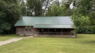 /international/us/18-oak-tree-lane-springville-in-110100320457/